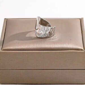 Vintage Style 304 Stainless Steel Ring, Water and Tarnish Resistant. Open Ring